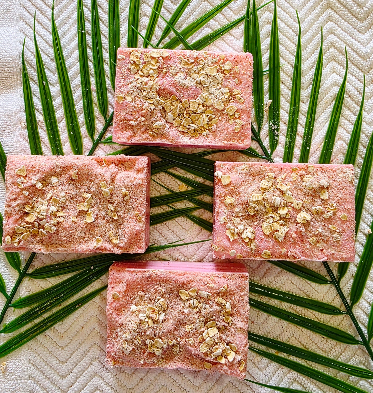Himalayan Oatmeal Soap/ Himalayan Hawaiian Salt Bar